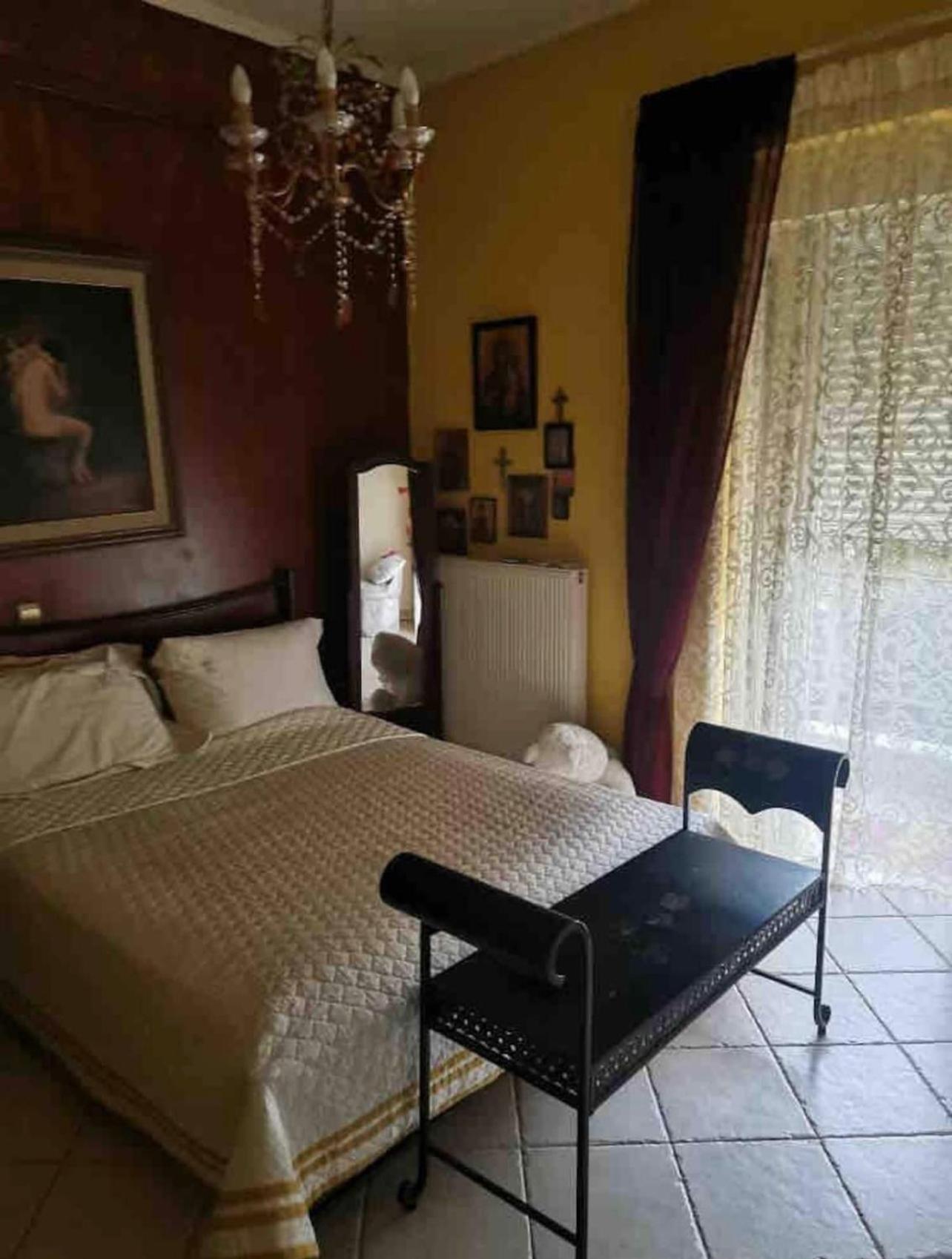 με δωρεάν χώρο στάθμευσης